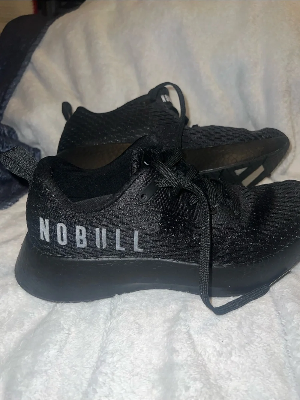 Nobull runner shoes men size 8 woman size 9.5